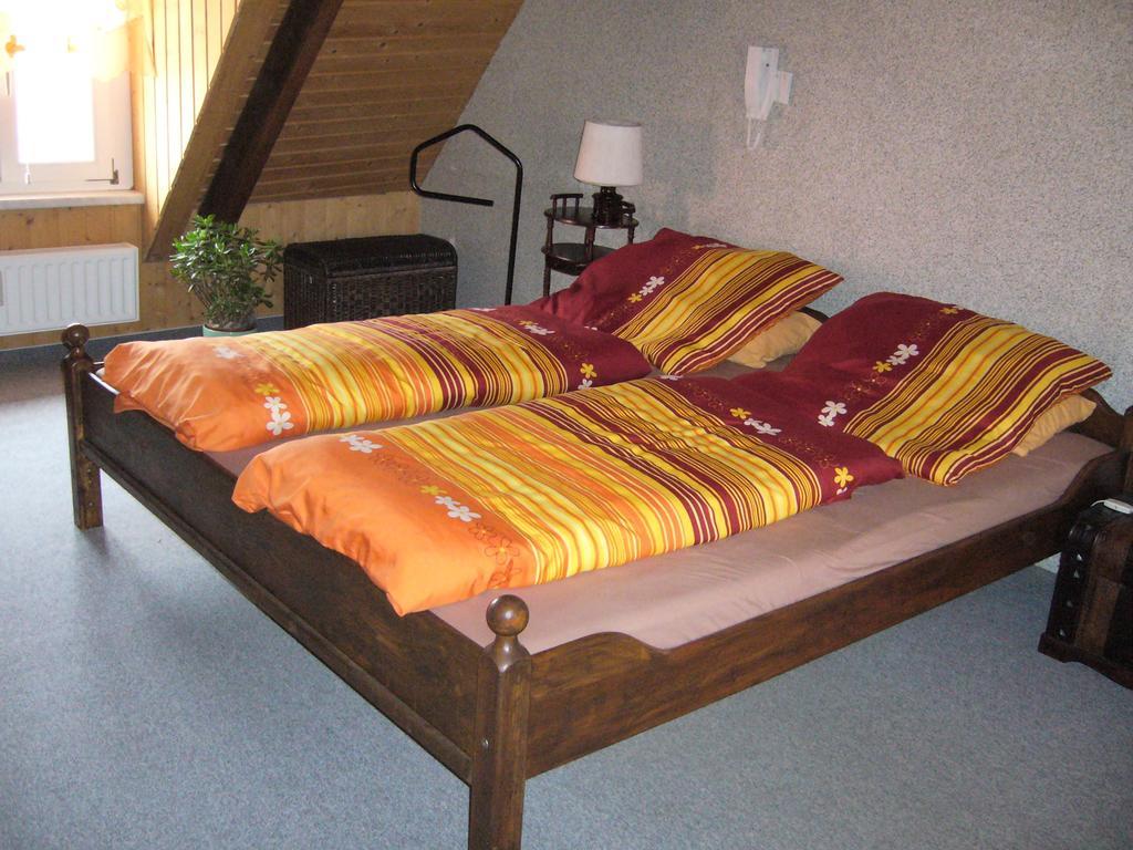 Ferienwohnungen Im Fachwerkhaus Quedlinburg Szoba fotó